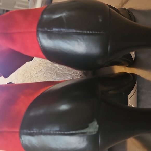 Ralph Lauren Red and Black Heeled Boots - Picture 7 of 11